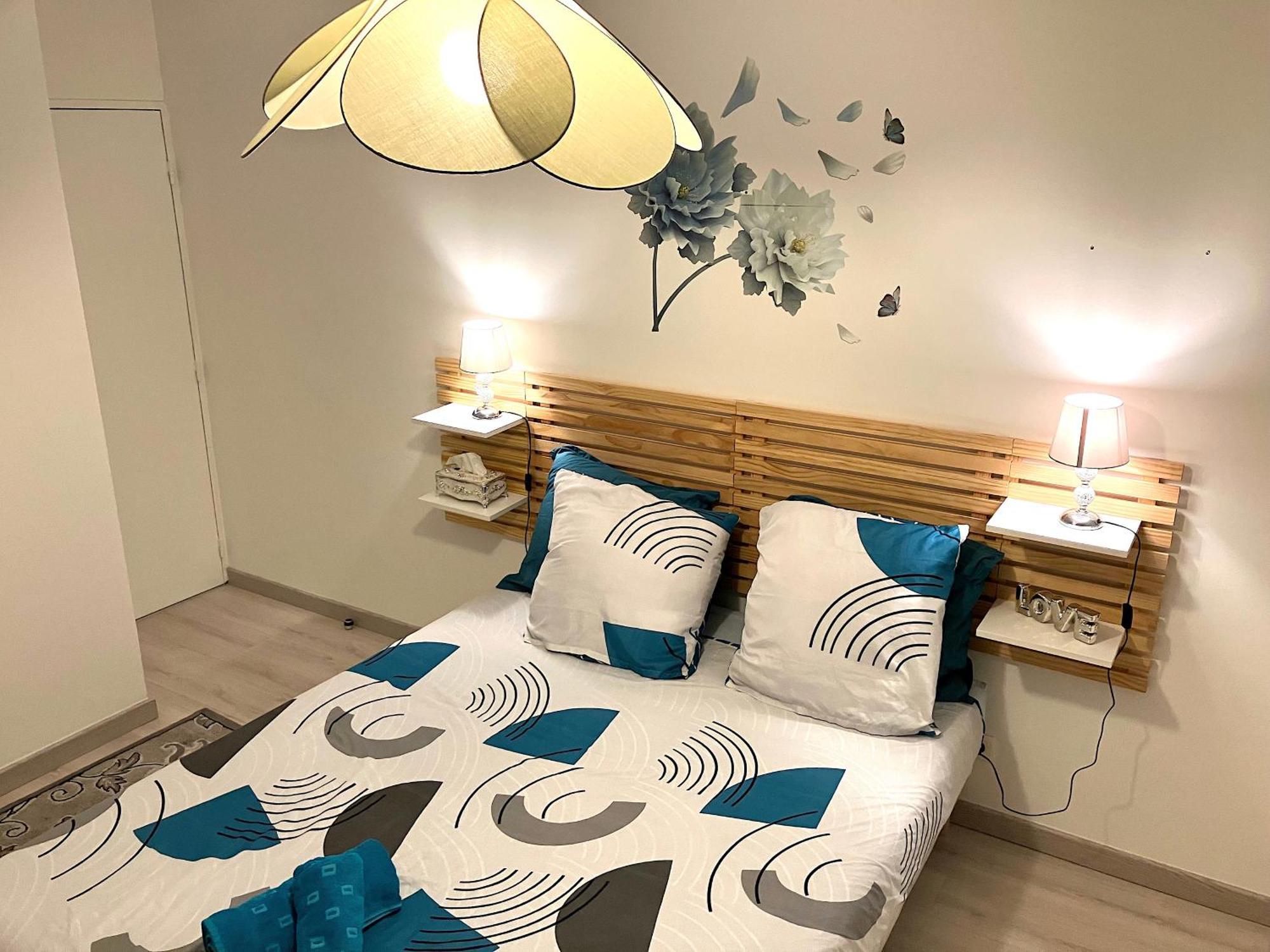 Snowqueen Hotel Apartment Paris-Disney Chelles  Exterior photo