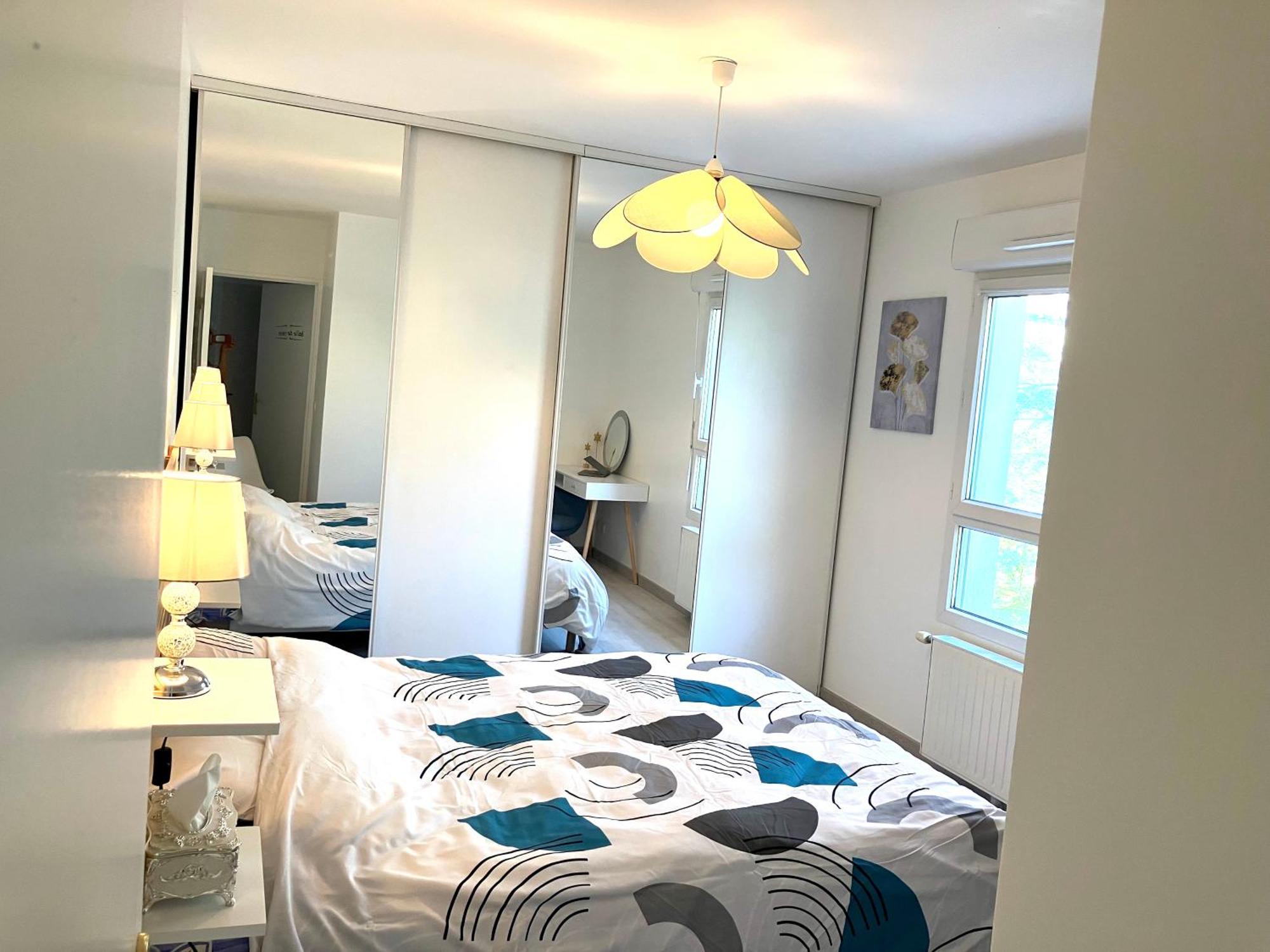 Snowqueen Hotel Apartment Paris-Disney Chelles  Exterior photo
