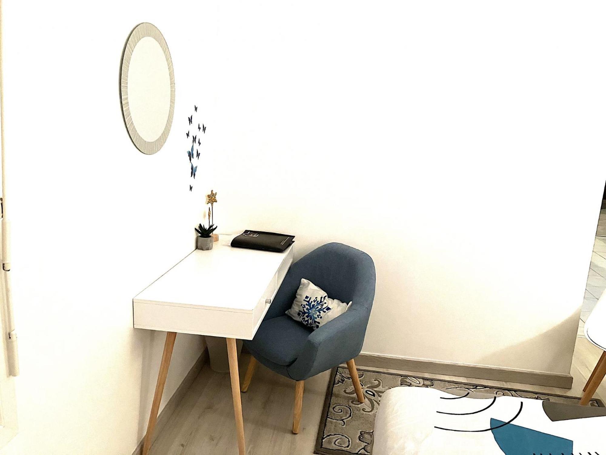 Snowqueen Hotel Apartment Paris-Disney Chelles  Exterior photo